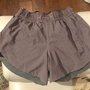 Lulu lemon reversible short